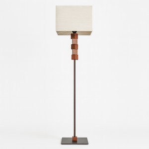 Φωτιστικό Δαπέδου με Ξύλινη Βάση & Προσαρμόσιμο Αμπαζούρ – ALIS 122/S