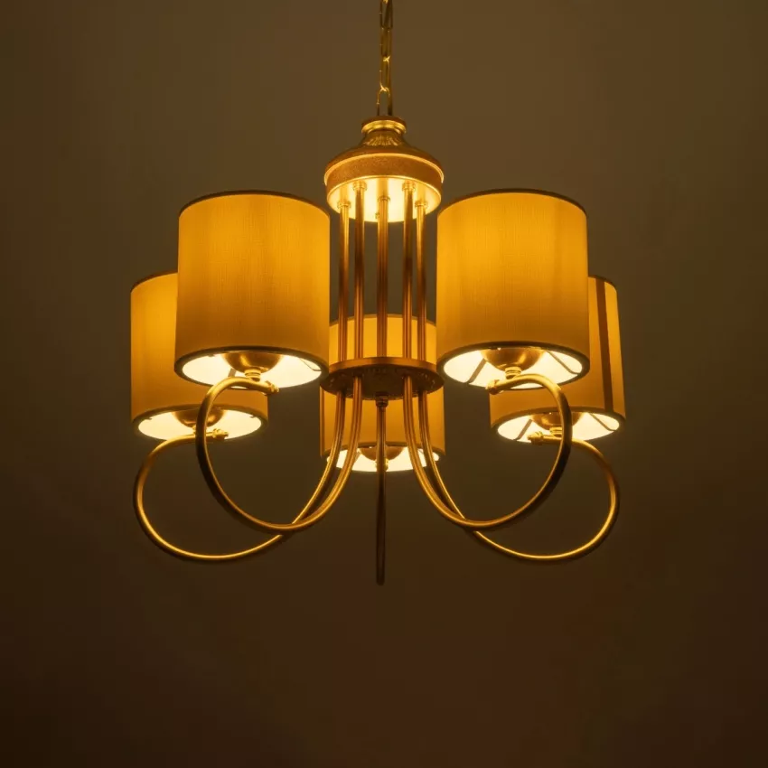 GLOBOSTAR® TRITON  Vintage Κρεμαστό Φωτιστικό Οροφής με Ντουί 5 x E27 AC 220-240V IP20 - Χρυσό & Μπεζ - Μ50 x Π50 x Υ48cm