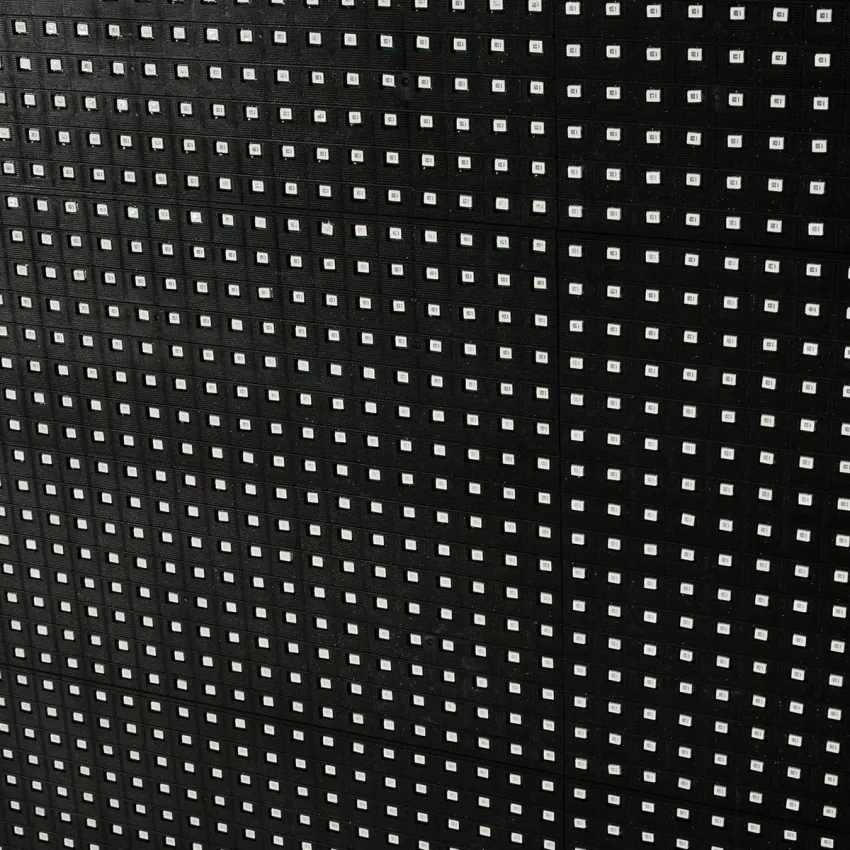 GLOBOSTAR®DISPLAY  Κυλιόμενη Ψηφιακή Επιγραφή P10 Διπλής Όψης LED AC 220-240V Αδιάβροχο IP65 Ψυχρό Λευκό 6000K - WiFi Control μέσω FK APP - Αισθητήρας Θερμοκρασίας & Υγρασίας - Μ104 x Π12 x Υ104cm