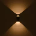 GLOBOSTAR® GANETTI  Μοντέρνο Φωτιστικό Τοίχου - Απλίκα LED 10W 1250lm 60° AC 220-240V Αδιάβροχο IP65 Θερμό Λευκό 2700K - Bridgelux COB Chip & TÜV SÜD Driver - Μαύρο Ματ - Μ9.5 x Π11 x Υ19cm