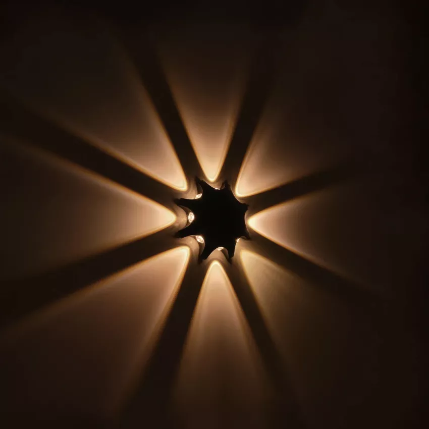 GLOBOSTAR® SPARK  Μοντέρνο Φωτιστικό Τοίχου - Απλίκα LED 16W 2000lm 30° AC 220-240V Αδιάβροχο IP65 Θερμό Λευκό 2700K - CREE XPE Chip & TÜV SÜD Driver - Μαύρο Ματ - Μ25 x Π6 x Υ25cm