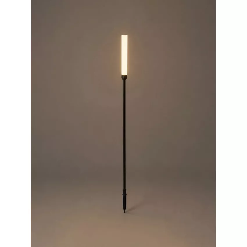GLOBOSTAR® REED  Φωτιστικό Κολωνάκι Κήπου με Καρφωτή Βάση LED 2W 180lm 360° DC 24V Αδιάβροχο IP65 Θερμό Λευκό 2700K - Sanan SMD Chip - Μαύρο Ματ - Μ2 x Π2 x Υ80cm