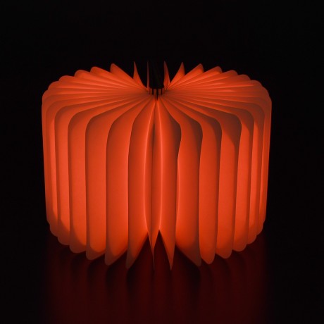 GLOBOSTAR® BOOKDECO  Μοντέρνο Επιτραπέζιο Φωτιστικό Πορτατίφ LED 4W 250lm 180° DC 5V με USB 2.0 & Επαναφορτιζόμενη Μπαταρία Li-ion 3.2V 1000mAh IP20 Πολύχρωμο RGB - Μπεζ - Μ21.5 x Π16.5 x Υ2.2cm