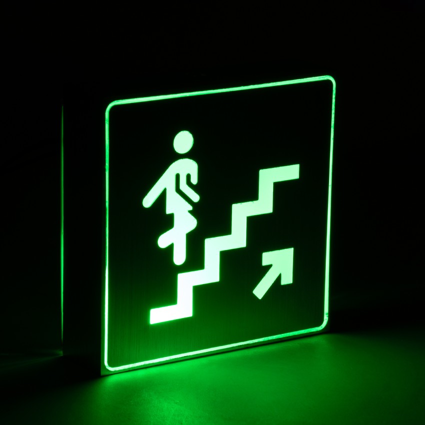 SENSATI  Φωτιστικό Τοίχου Ένδειξης STAIRS UP ARROW LED 1W AC 220-240V IP20 - Σώμα Αλουμινίου - Μ11 x Π11 x Υ3cm - Πράσινο