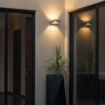 kelvo® AURA  Φωτιστικό Τοίχου / Απλίκα LED 7W 875lm 45° AC 220-240V Αδιάβροχο IP65 Θερμό Λευκό 2700K - Bridgelux COB Chip & TÜV SÜD Driver - Γκρι Ανθρακί Ματ - Μ13 x Π15 x Υ4.5cm