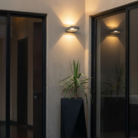 kelvo® AURA  Φωτιστικό Τοίχου / Απλίκα LED 7W 875lm 45° AC 220-240V Αδιάβροχο IP65 Θερμό Λευκό 2700K - Bridgelux COB Chip & TÜV SÜD Driver - Γκρι Ανθρακί Ματ - Μ13 x Π15 x Υ4.5cm