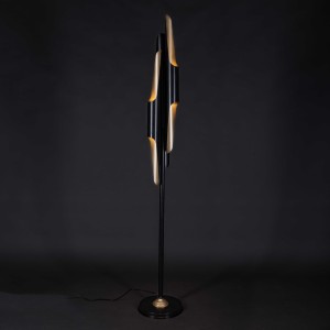 Επιτραπέζια Λάμπα από Μεταλλικές Σωλήνες GU10 – Πολυτελές Φωτιστικό για Επαγγελματικούς Χώρους & Σαλόνια BIRDY 21L Επιτραπέζια Λάμπα από Μεταλλικές Σωλήνες GU10 – Πολυτελές Φωτιστικό για Επαγγελματικούς Χώρους & Σαλόνια BIRDY 21L