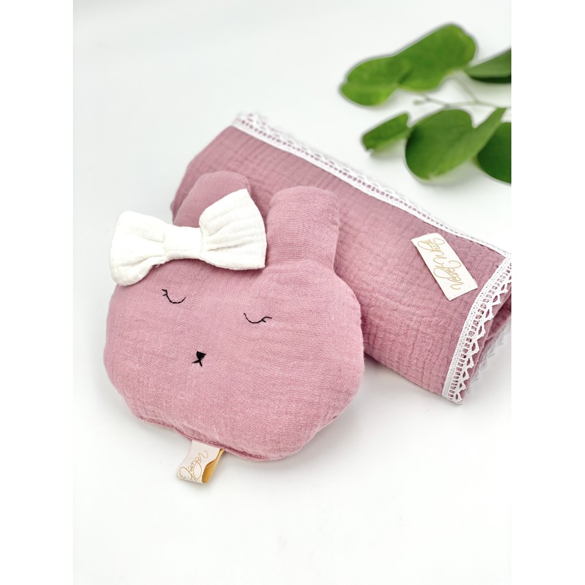 Σετ με κουδουνίστρα Dusty Pink από Βαμβακερή Μουσελίνα & Πάνα Αγκαλιάς σε Διάσταση 65x65cm-22-11301 Σετ με κουδουνίστρα Dusty Pink από Βαμβακερή Μουσελίνα & Πάνα Αγκαλιάς σε Διάσταση 65x65cm