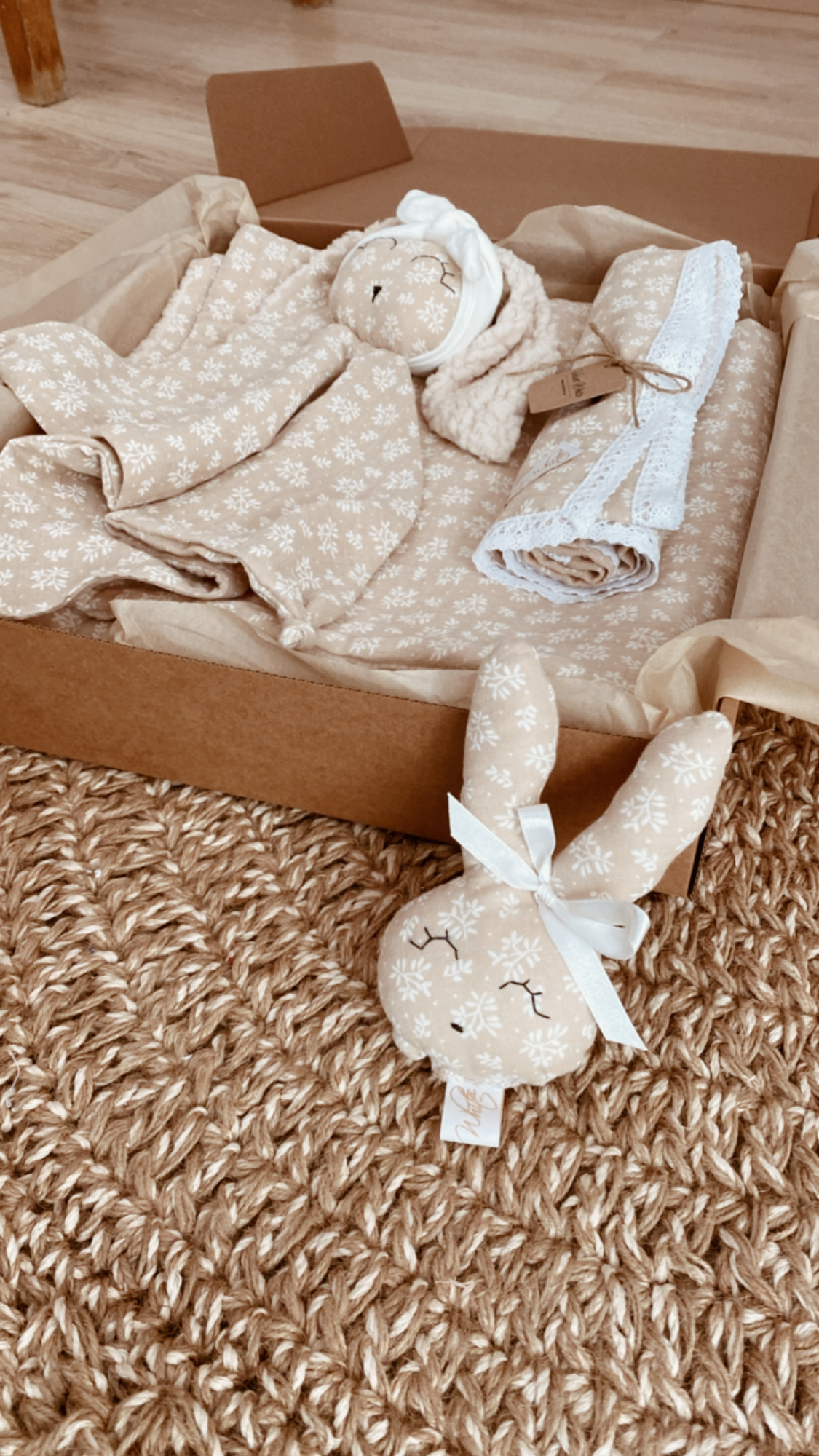 Natural Baby Box  Mini Natural