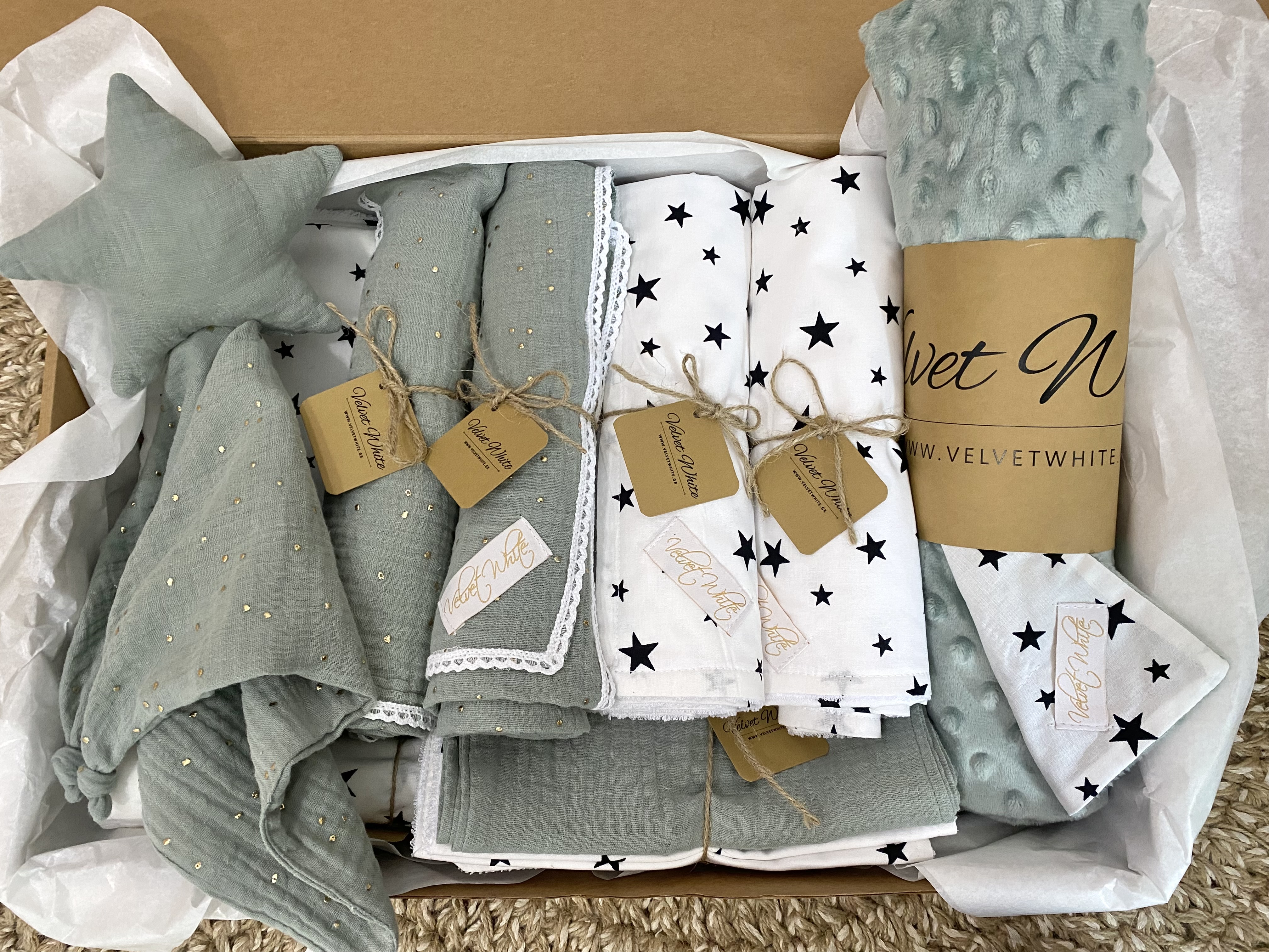 Mint And Stars Baby Box